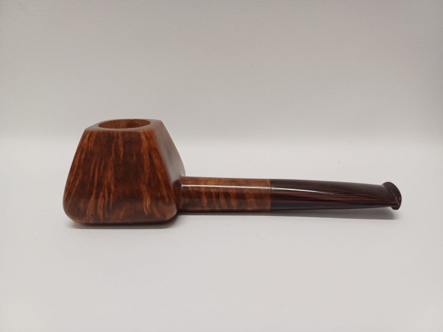 Bacigalupi Artisan Pipe Calabash Reverse Sandblasted 1 Sail