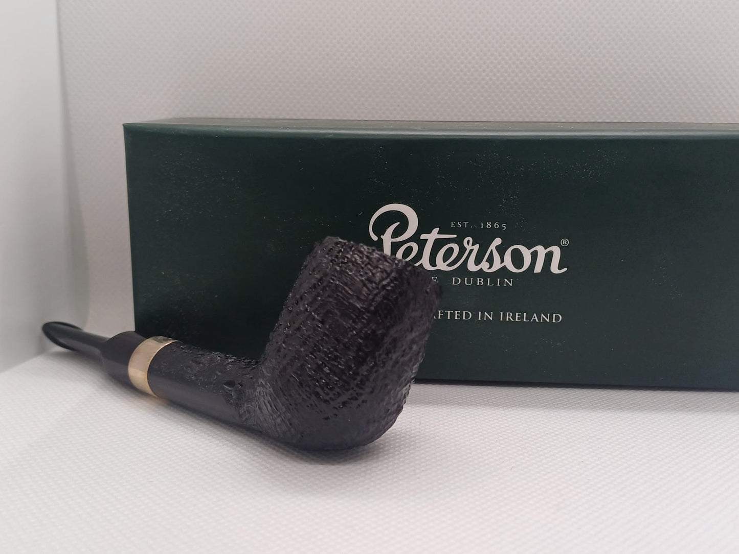 Pipa Peterson Junior Sandblasted Silver Mounted Lovat Fishtail