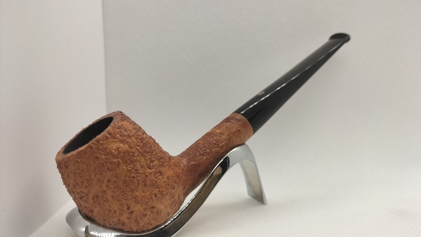 Ashton Artisan Pipe Group LX - Brindle - Worked Silver Band