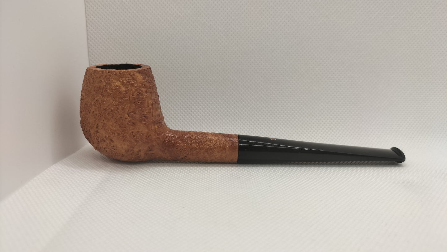 Ashton Artisan Pipe Group LX - Brindle - Worked Silver Band