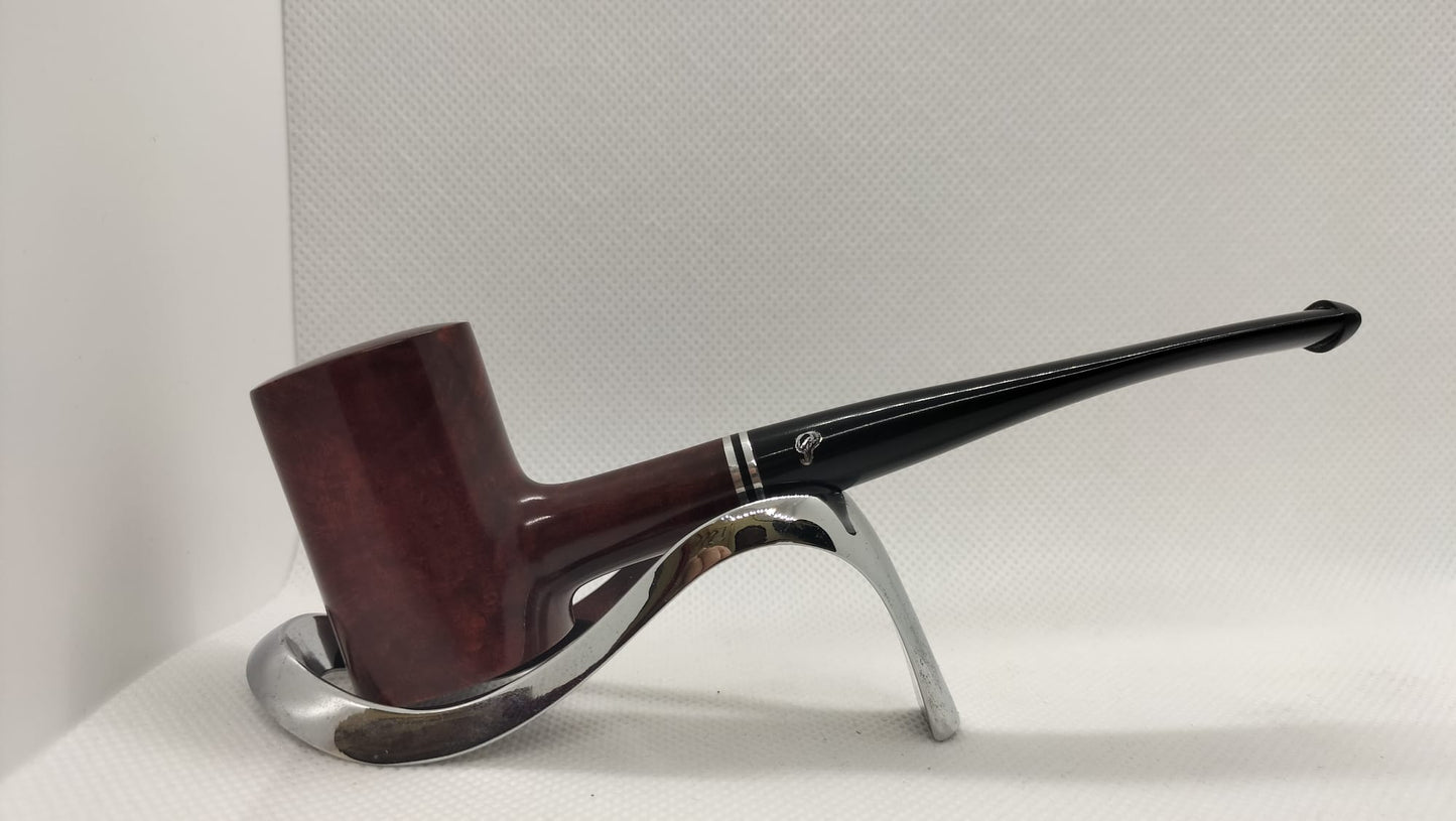 Pipa Peterson Killarney Red 701 Fishtail
