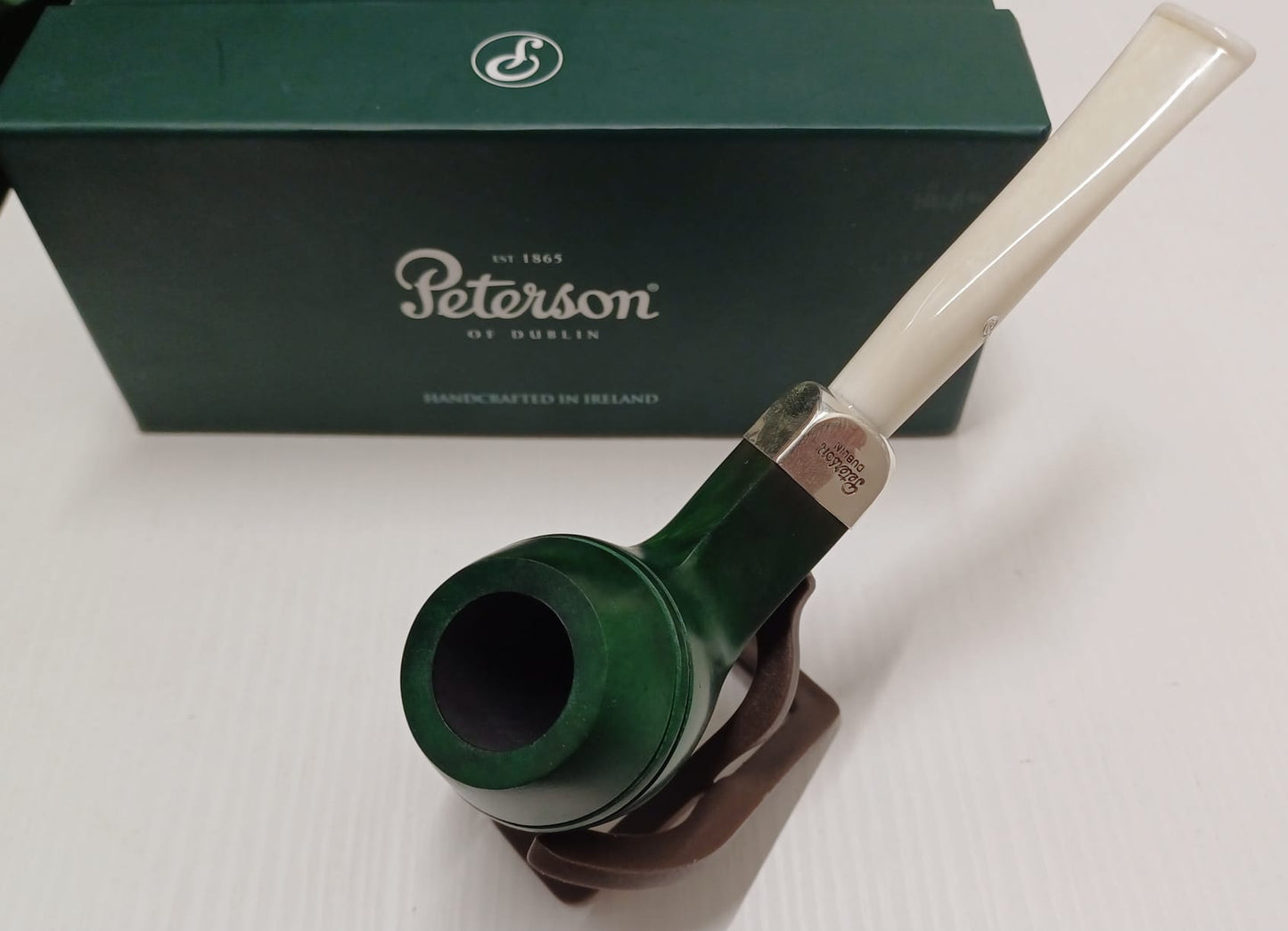 Peterson Pipa Rugby 150 - SmokenStore.com