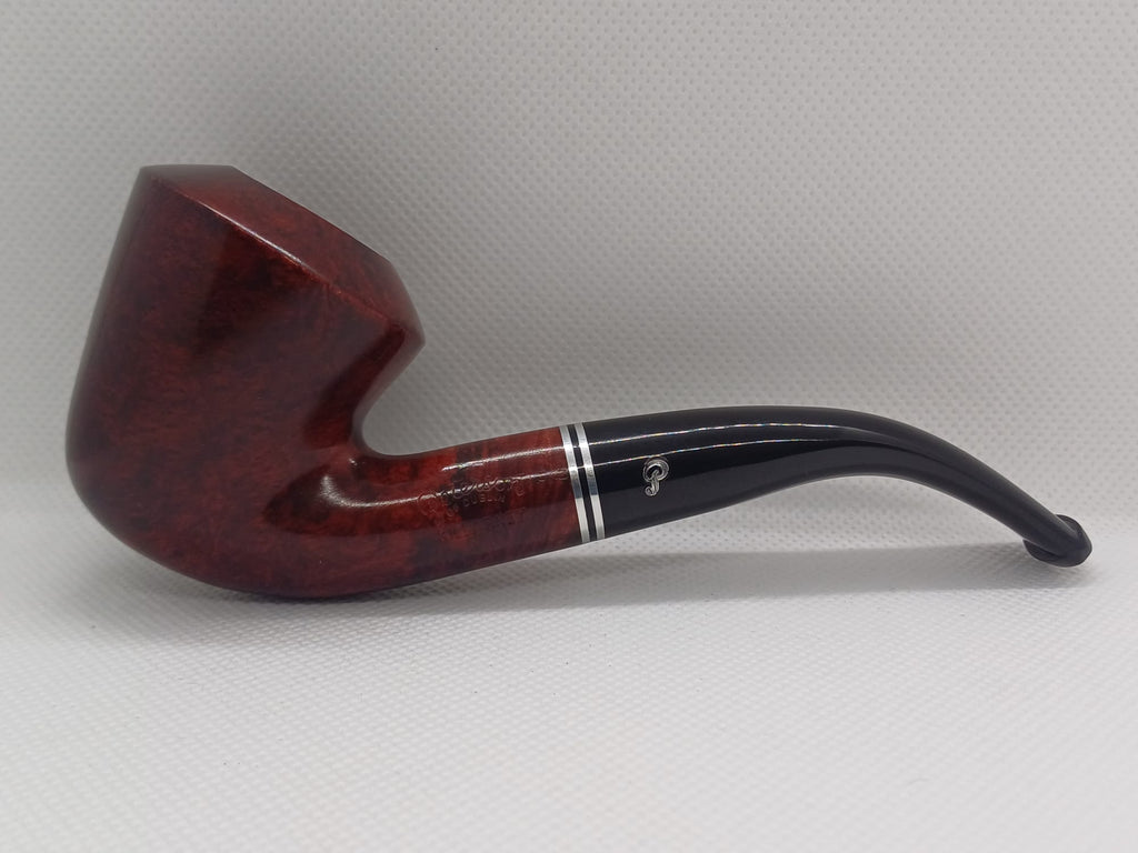 Pipa Peterson Killarney Red (B10) Fishtail