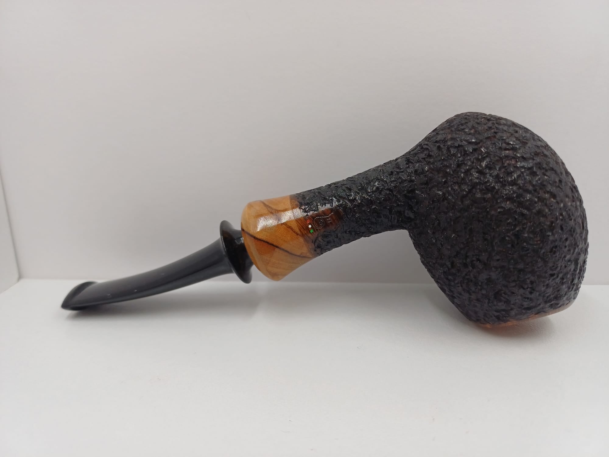 Leo Pipe - Pipa Artigianale Iole