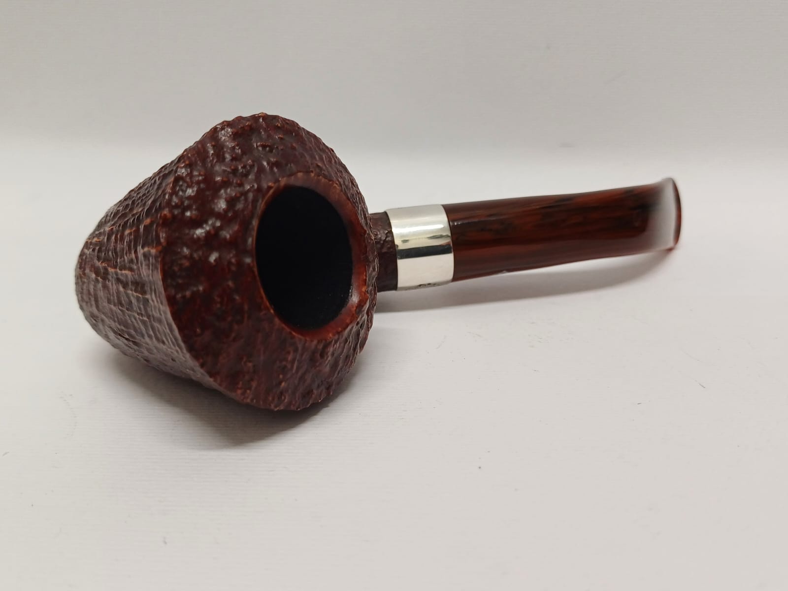 Peterson Pipa Irish Harp Sandblasted (B10) Fishtail