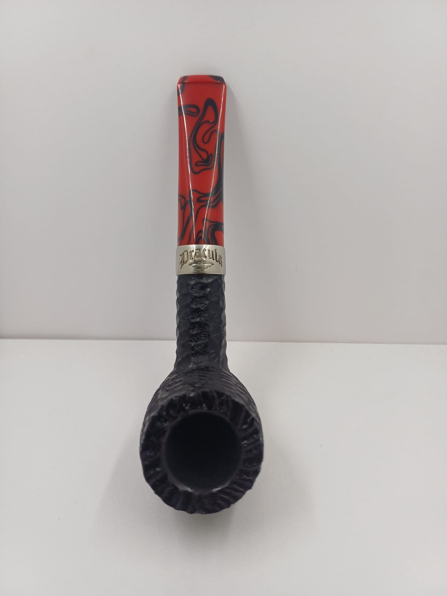 Pipa Peterson Dracula Rusticated Fishtail 107