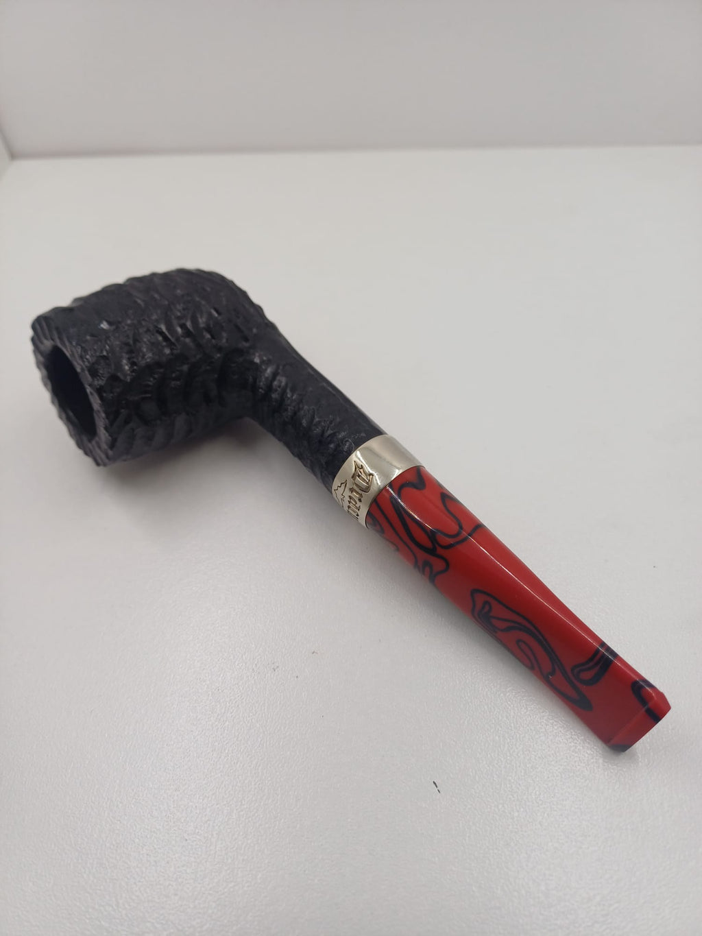 Pipa Peterson Dracula Rusticated Fishtail 107