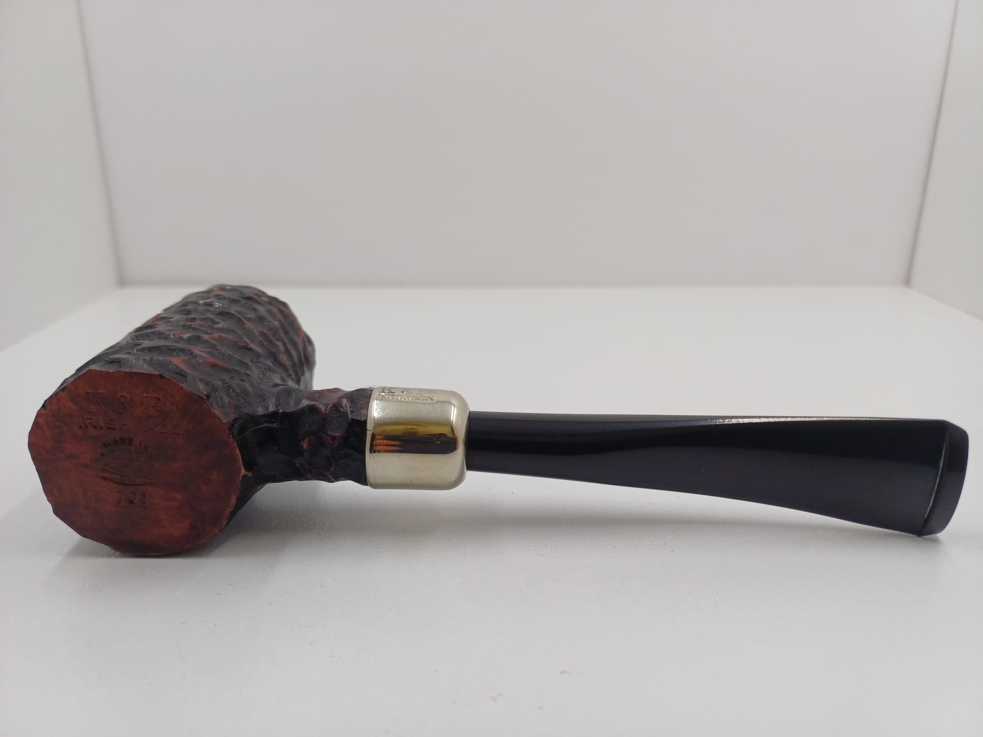 Pipa Peterson Irish Made Army Rusticated Fishtail 701