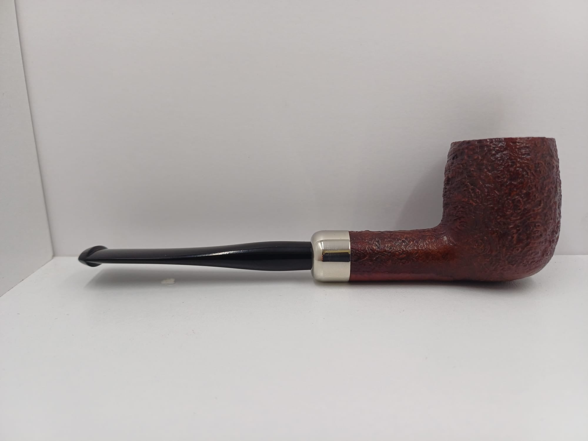 Pipa Peterson Irish Made Army Sanblasted Fishtail 102