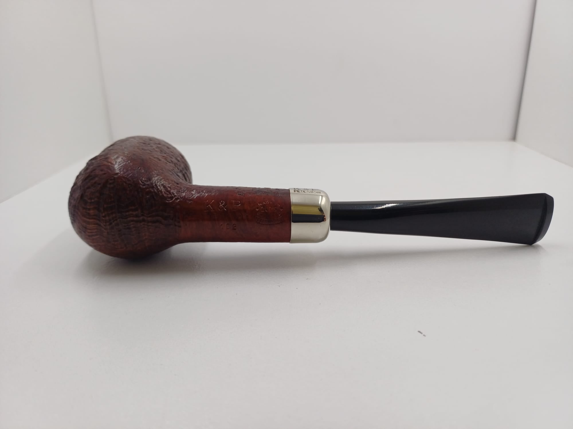 Pipa Peterson Irish Made Army Sanblasted Fishtail 102