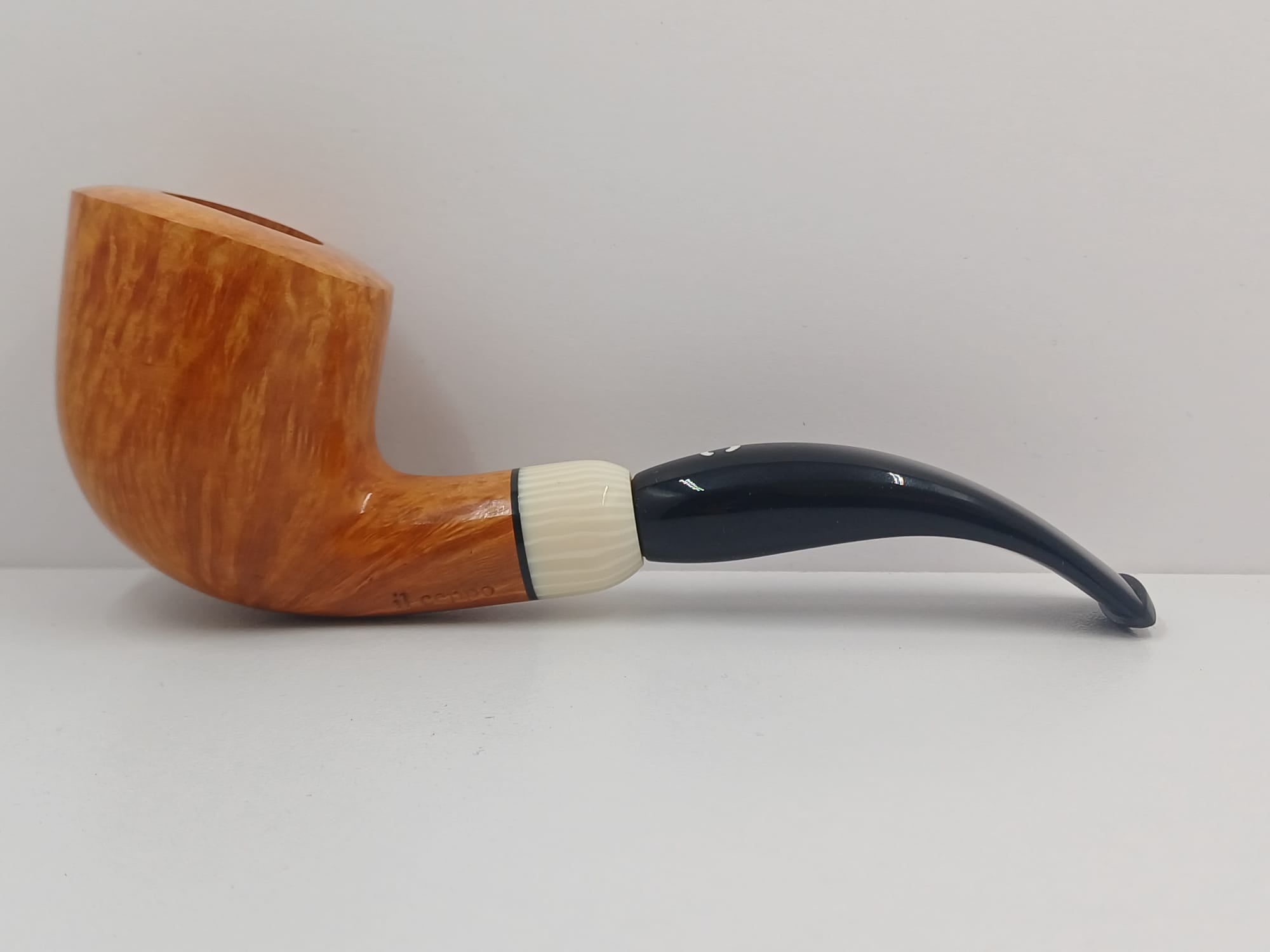Il Ceppo Sandblasted Artisan Pipe Number 1