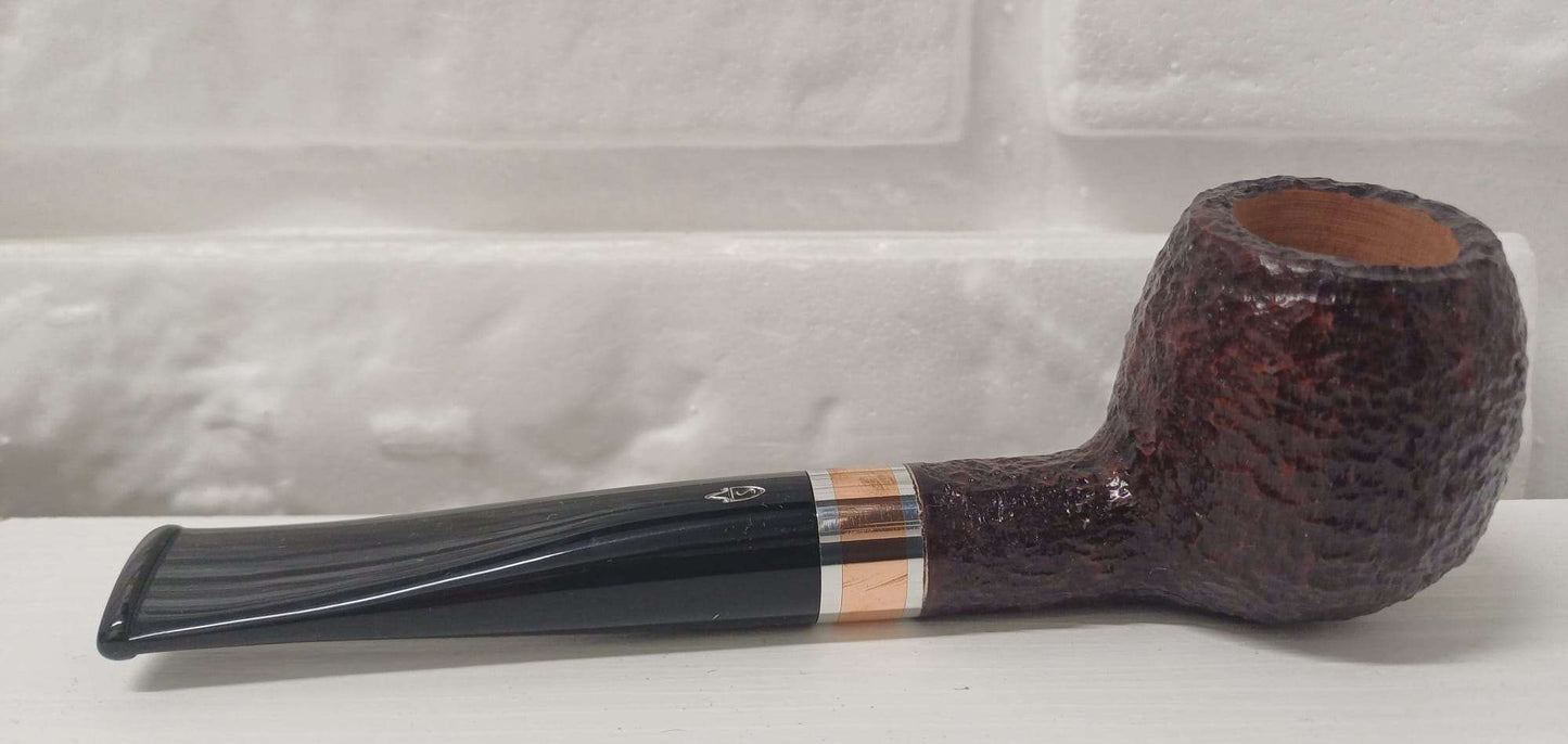 Pipa SAVINELLI Marte Rusticata 207 | Regolare | Apple | Dritta | Finissaggio Rusticato