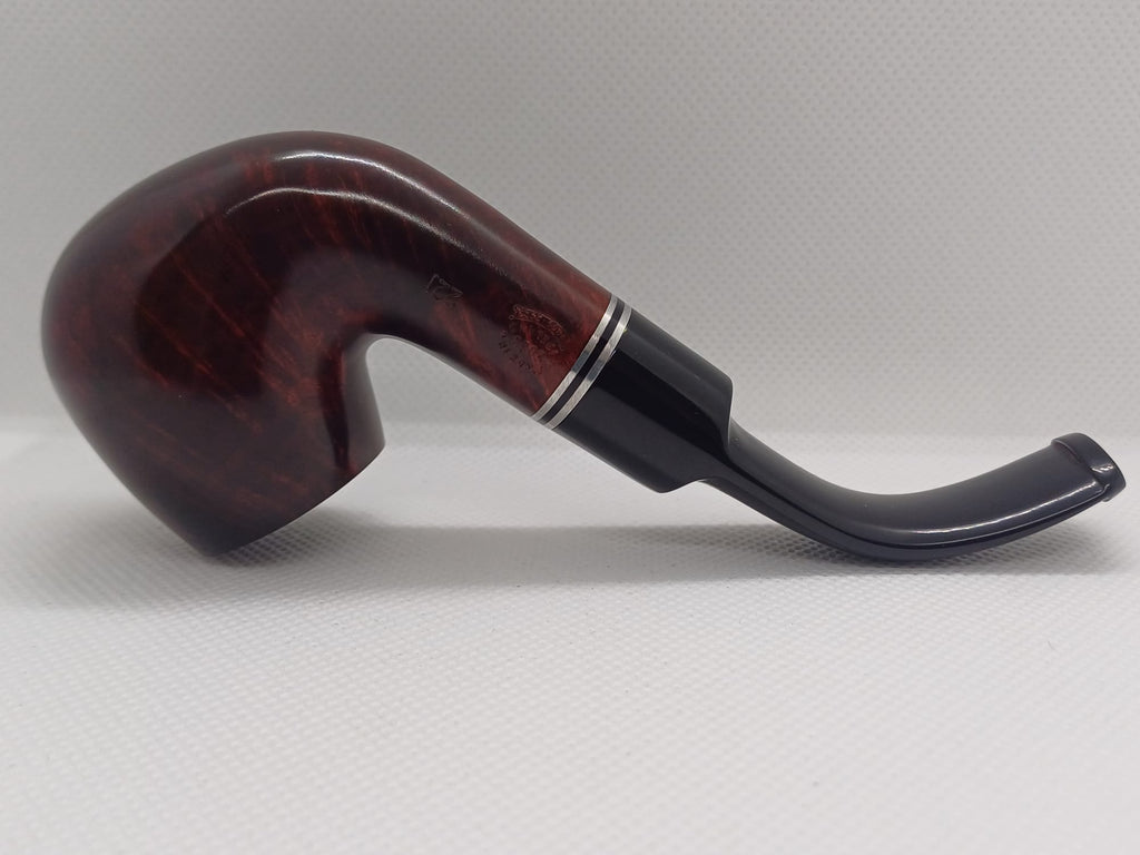 Pipa Peterson Killarney Red (221) Fishtail