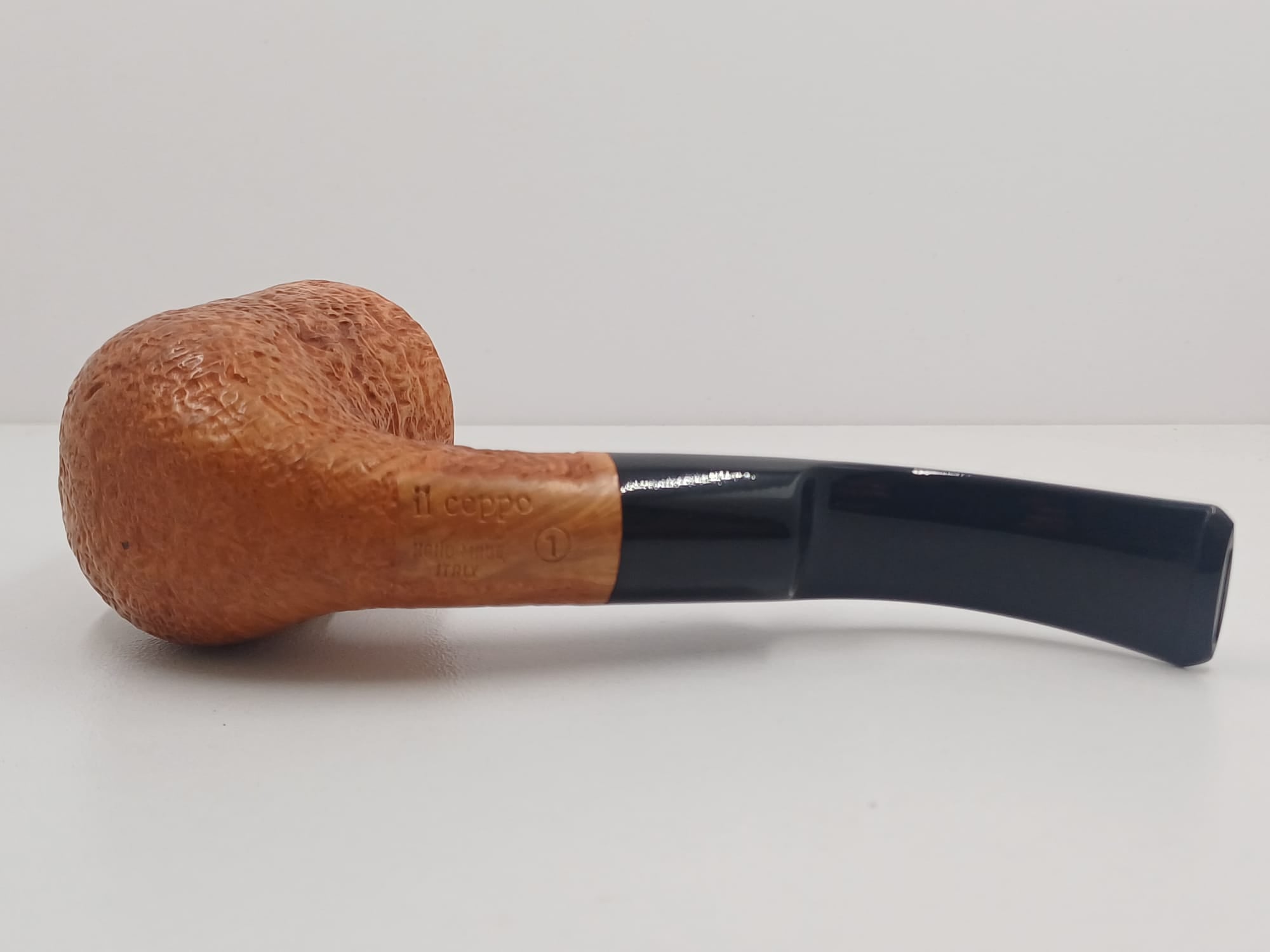 Il Ceppo Sandblasted Artisan Pipe Number 1